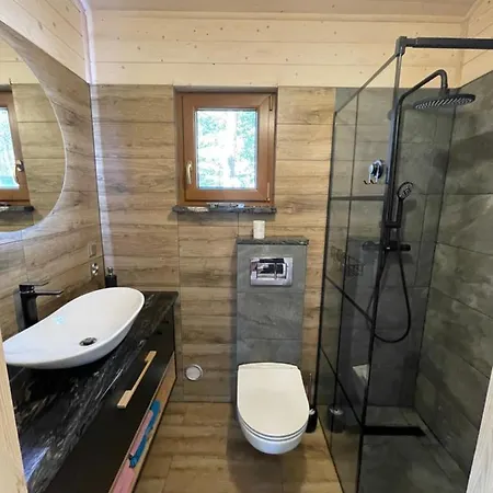 Dziesiatka Nad Samym Jeziorem - Pierwsza Linia Holiday home Borsk