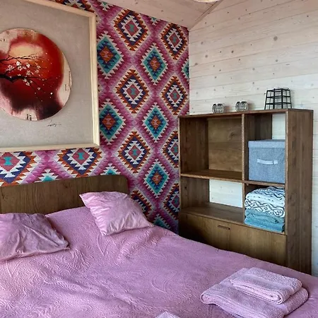 Dziesiatka Nad Samym Jeziorem - Pierwsza Linia Borsk