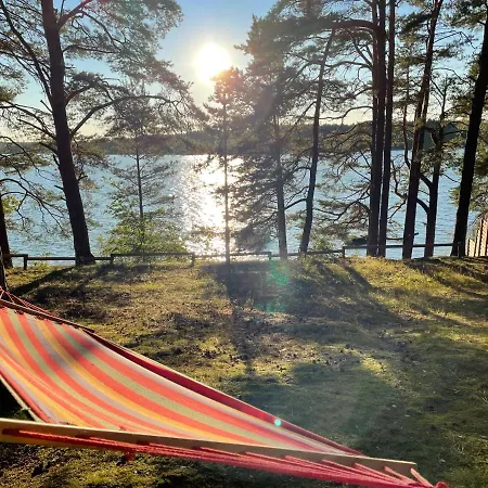Dziesiatka Nad Samym Jeziorem - Pierwsza Linia Holiday home *