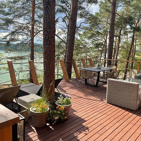 Dziesiatka Nad Samym Jeziorem - Pierwsza Linia Holiday home *