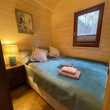 Dziesiątka Nad Samym Jeziorem - Pierwsza Linia *