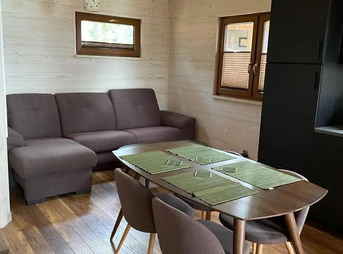 Dziesiatka Nad Samym Jeziorem - Pierwsza Linia Semesterbostad Borsk