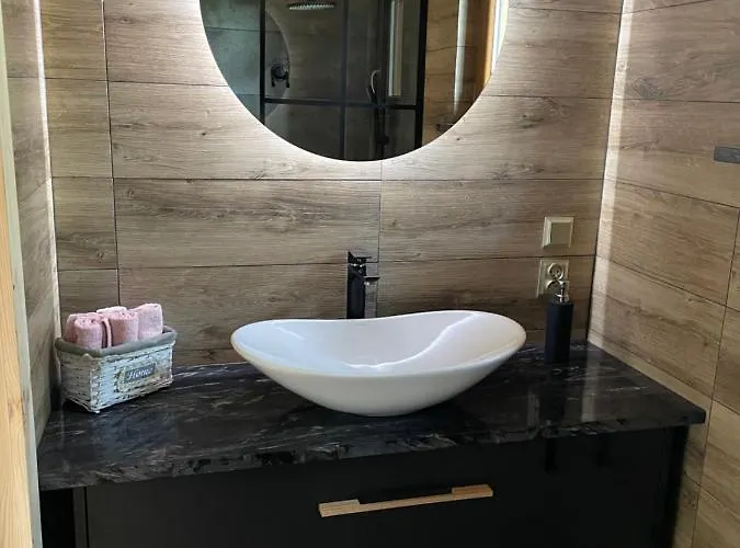 Dziesiatka Nad Samym Jeziorem - Pierwsza Linia Сasa de vacaciones