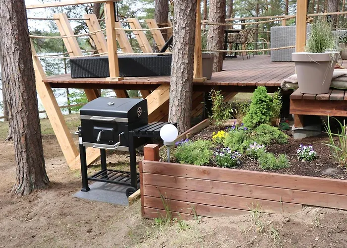 Dziesiatka Nad Samym Jeziorem - Pierwsza Linia Borsk