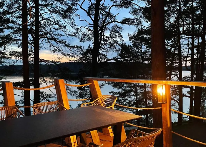 Dziesiatka Nad Samym Jeziorem - Pierwsza Linia Semesterbostad *