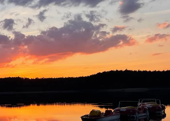 Semesterbostad Dziesiatka Nad Samym Jeziorem - Pierwsza Linia