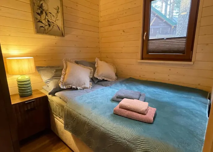 Dziesiatka Nad Samym Jeziorem - Pierwsza Linia *